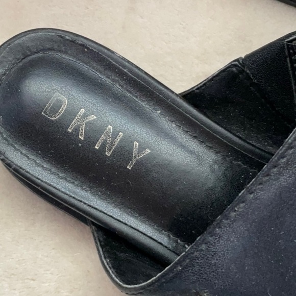 DKNY Black Women's Slide Sandals - Picture 3 of 10